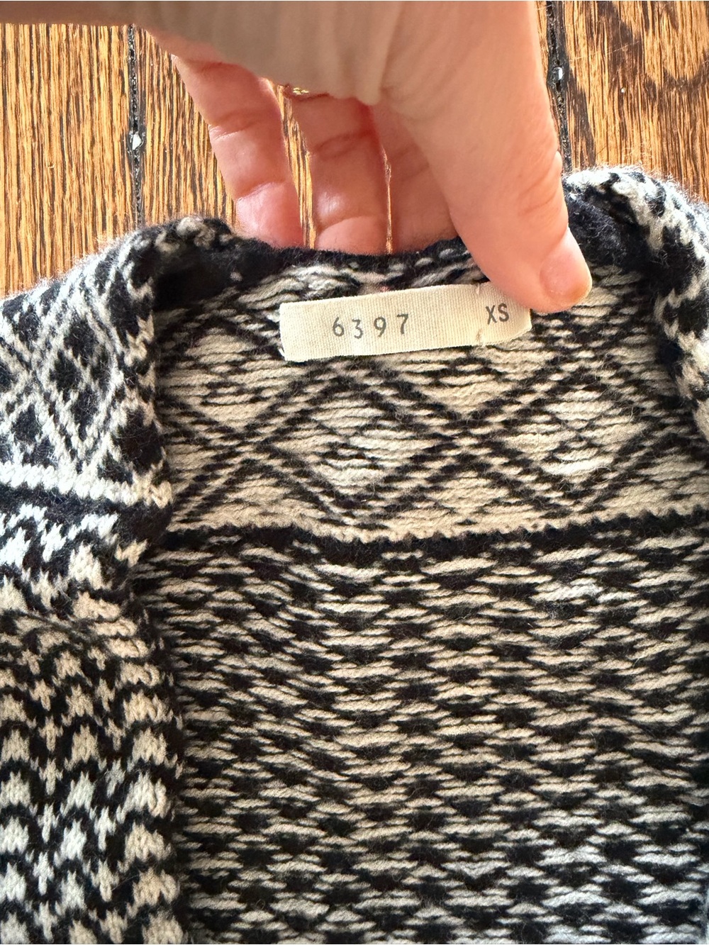 6397 Fair Isle Merino Cashmere Sweater – Black & Ivory – XS - Picture 2 of 4